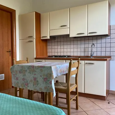 Residenceduemari 3* Capo Vaticano