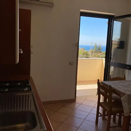 Aparthotel Residenceduemari Capo Vaticano