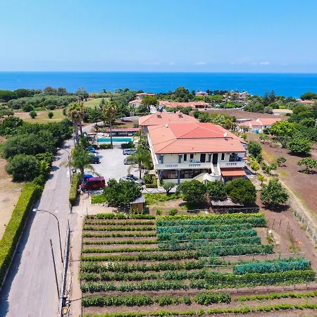 Residenceduemari Capo Vaticano