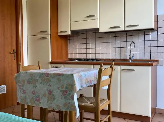 Residenceduemari 3* Capo Vaticano