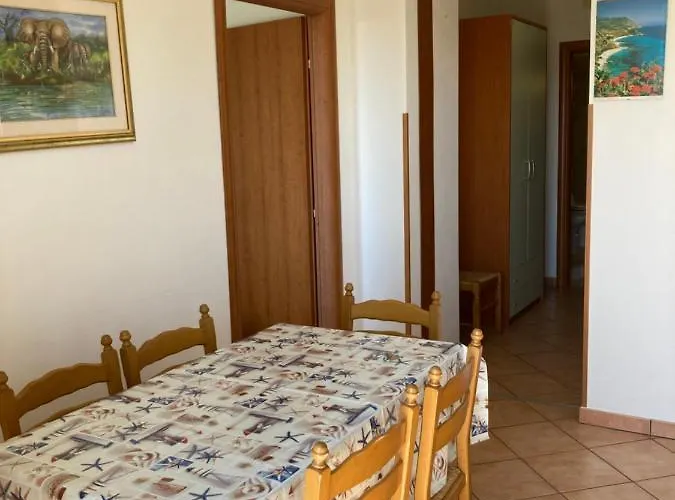 Residenceduemari 3* Capo Vaticano