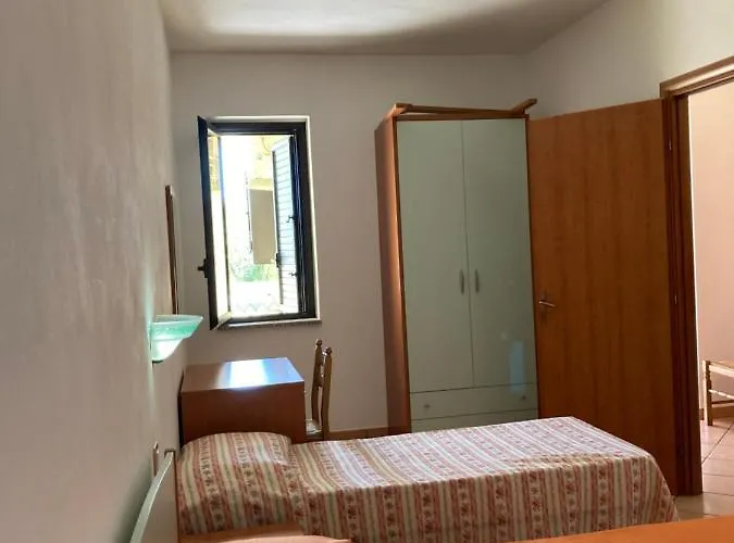 Residenceduemari Capo Vaticano